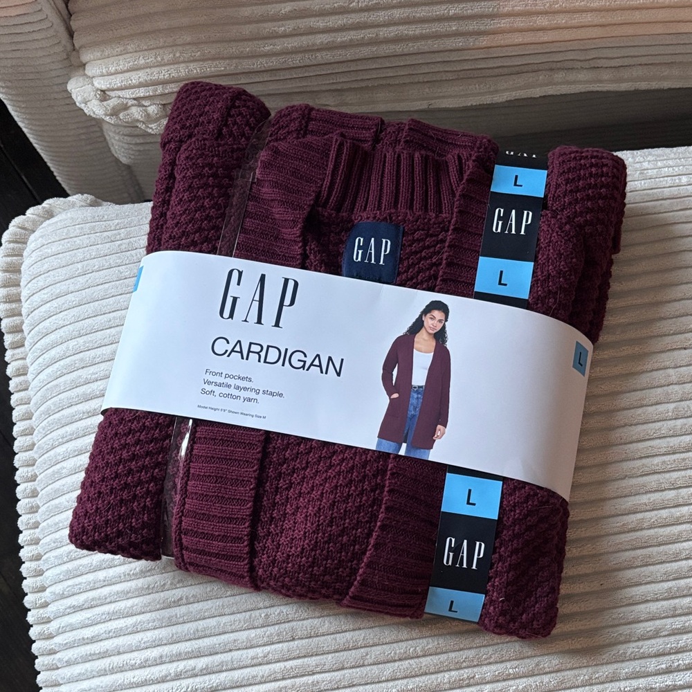 GAP Women's Deep Burgundy Cardigan